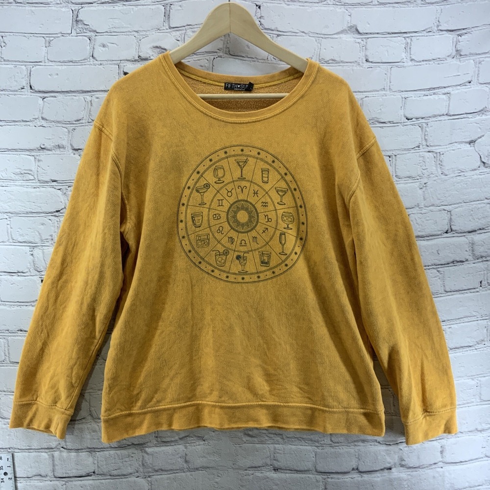 Fifth‎ Sun Sweater Womens Sz L Horoscope Cocktails Yellow Pullover